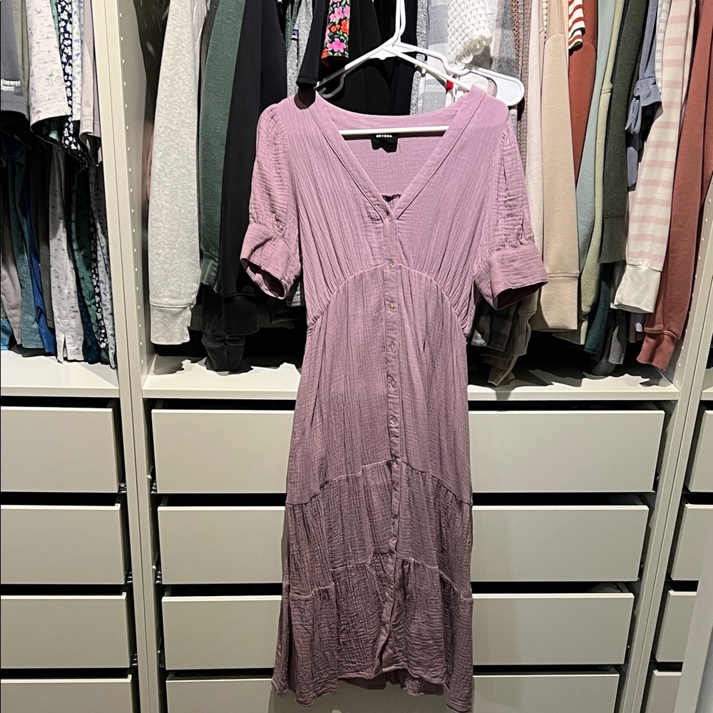 Chic Mauve Midi Dress